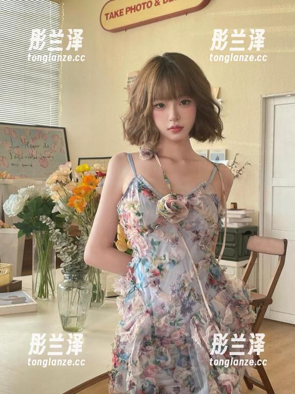 又去“17吃瓜”逛了一圈，“免费”视频是越看越上瘾，觉得自己已经抓住一丝不寻常的乐趣。