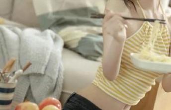 今日份的旁观者特权：17吃瓜网发布的消息比电视剧还精彩。