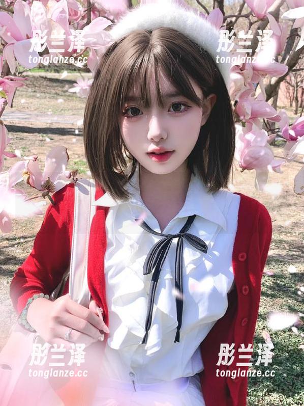 “51cg10”的免费内容，仿佛在做一道点心，甜中带咸，太过瘾！