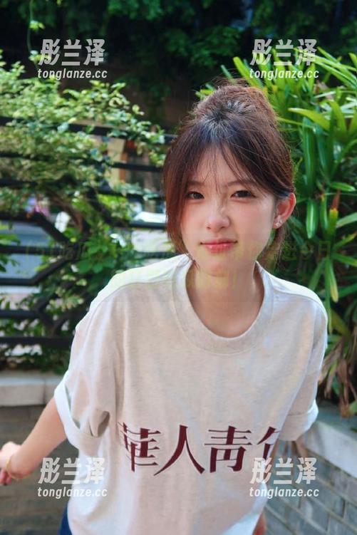 “51吃瓜”地址带你走进今日的狂野吃瓜时刻！