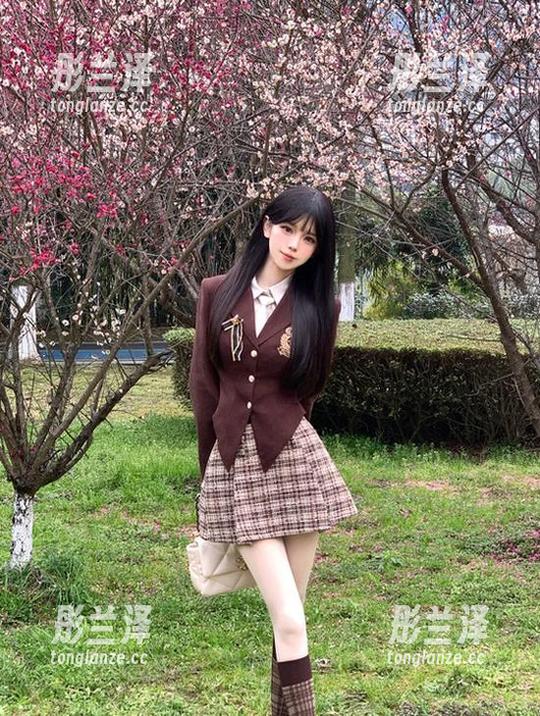 只需下载51吃瓜中心，最新瓜事麻烦一键搞定！