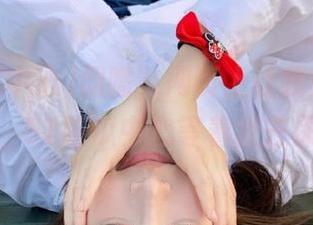 闭嘴，网页上让我先吃完那颗瓜，51吃瓜中心等着我去深挖！