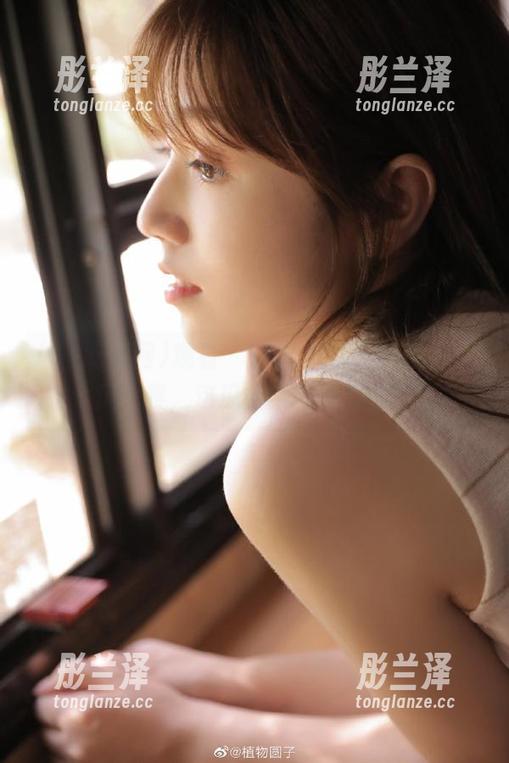 51吃瓜网 观看“51吃瓜网”:今日吃瓜大赛,这瓜能不能拎起来?