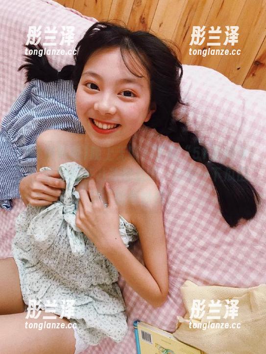 51黑料网 晚上无聊?下载“51黑料网”,带你悬在八卦的边缘,体验一下瓜田李下的奇妙感!