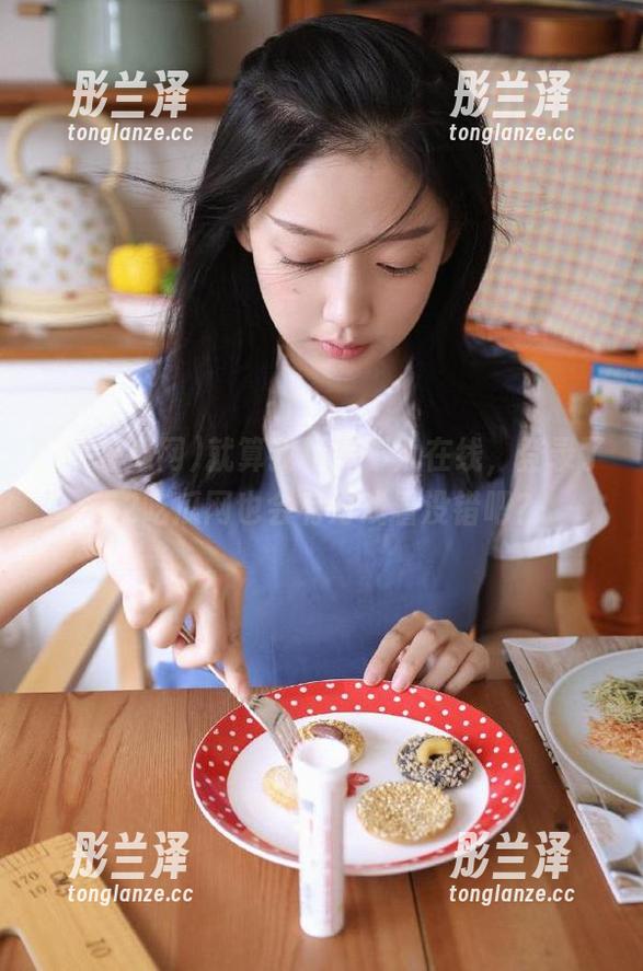 就算我精神不太在线，登录了52吃瓜网也会有好戏看没错吧？