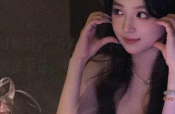 “91hl黑料苹果版”的消息总让我坐不住，等着瓜熟蒂落的那一刻！