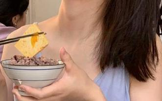 这视频又要炸了？连91吃瓜也不敢想的黑料大曝光！