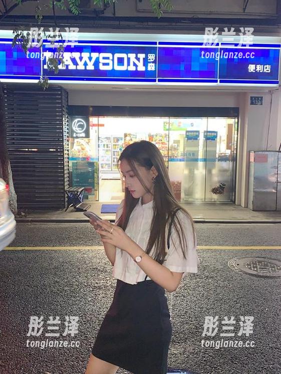 “92吃瓜王”网页：全网最有真实感的吃瓜体验，就差没给我送来一筐瓜。