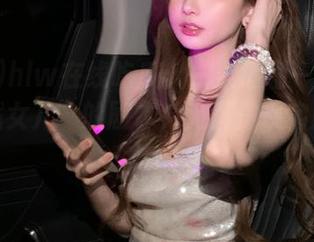 hlw在线吃瓜：一边追剧一边对照“总裁女儿”的剧本，简直是现实版的穿书了！