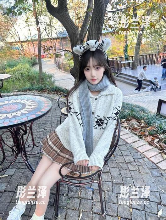 打开五一吃瓜app，脸都绿了的黑料请准备好受伤！