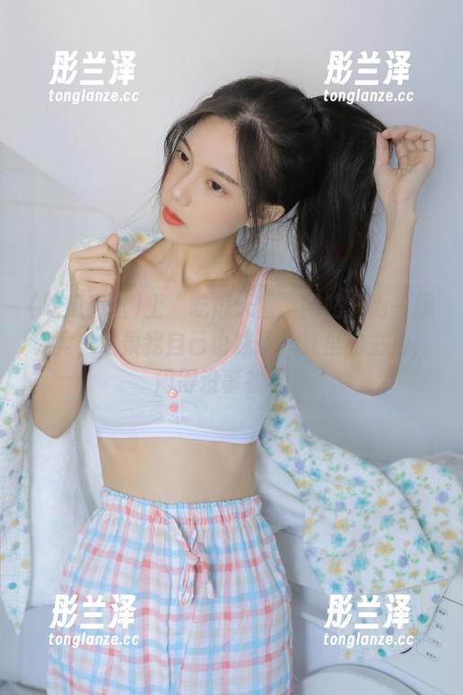 上“吃瓜天堂”网站只为一探究竟，结果我自己也成了八卦里的主角，闲得没事找骂。