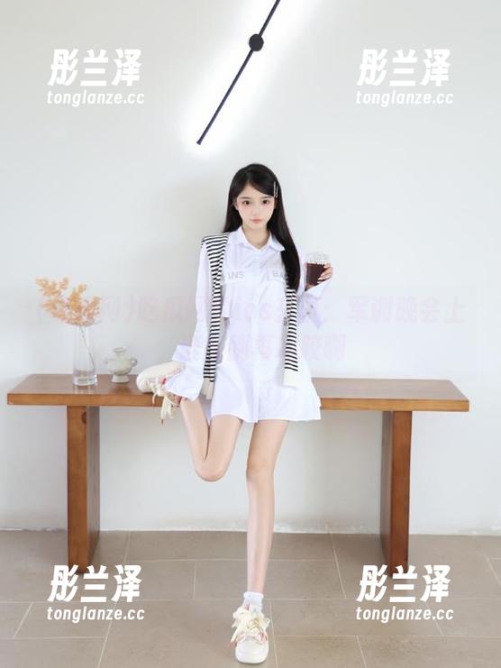 吃瓜网 吃瓜网的ios玄机:军训晚会上,谁能别再摔跤啊
