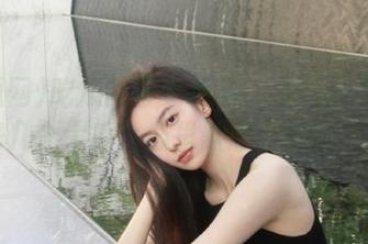 吃瓜网首页报告：今天又更新了好几个大瓜，心里默念“真香”！