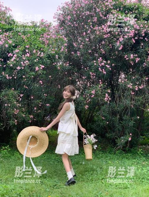 “我爱吃瓜网52”的iOS更新搞得像个情感震荡波，翻来覆去的窥探