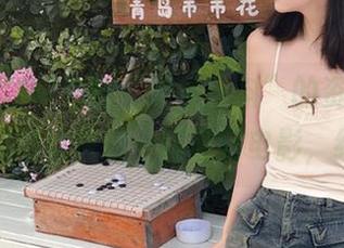 跟随“明星黑料”的资源，感觉自己可以剪辑一部奇葩电影，绝了！