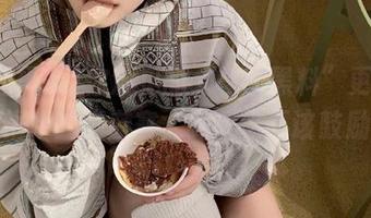 你没见的“每日黑料”更新：小蜗牛的逆袭赛，到底该不该鼓励？