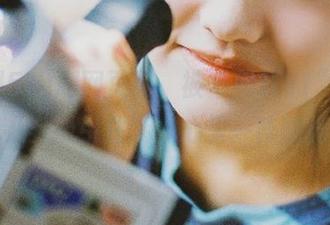 刷网页时，被“黑料51”的奇葩八卦吸引住了，心里一阵翻腾。