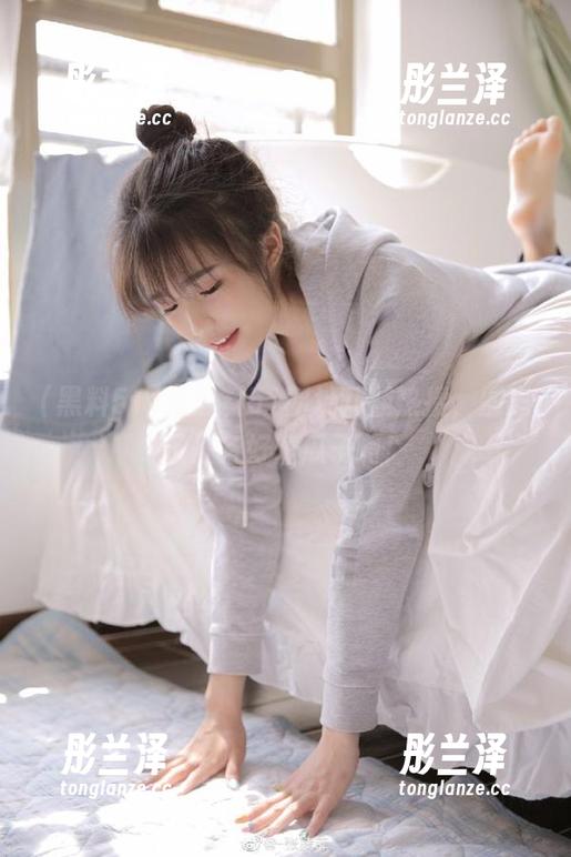 在黑料51网址翻翻热搜，别忘了准备好嗑瓜子啊！
