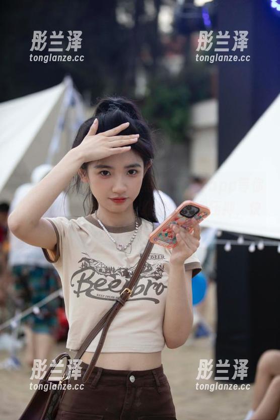 来吧，黑料不打烊app等你下载，防止你的八卦细胞被长期压抑，快来释放它们！