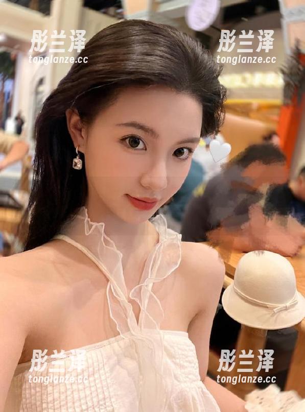 一不小心点开首页的2025传送门，黑料不打烊的奇妙旅程开始啦！