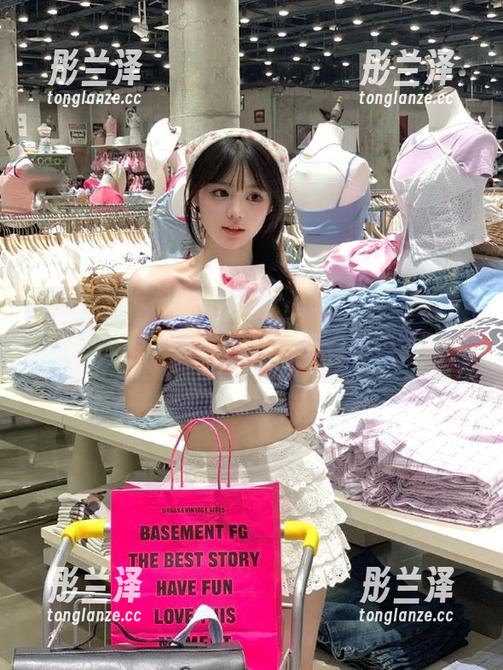 黑料正能量，要我分享些什么奇葩的故事吗？来！爆料不停！
