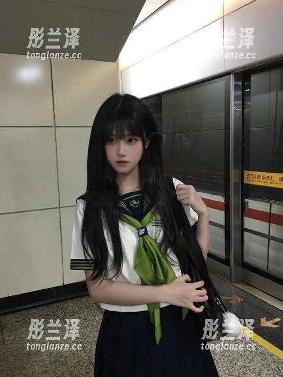 吃瓜做到极致，别忘了在“黑料社在线”收藏你的“哈哈”时刻哦～