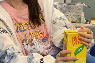 有个黑料福利网页，看看你和明星之间的色儿有多大！