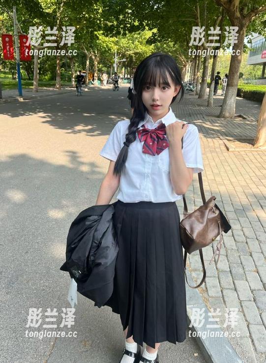 17黑料网地址日常更新，但我怎么还是追不上两个小时前的瓜？！