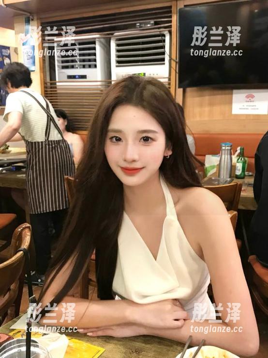 黑料老司机 “黑料老司机”地址是个痛,越看越停不下来,心里苦也只能自饮自啜。